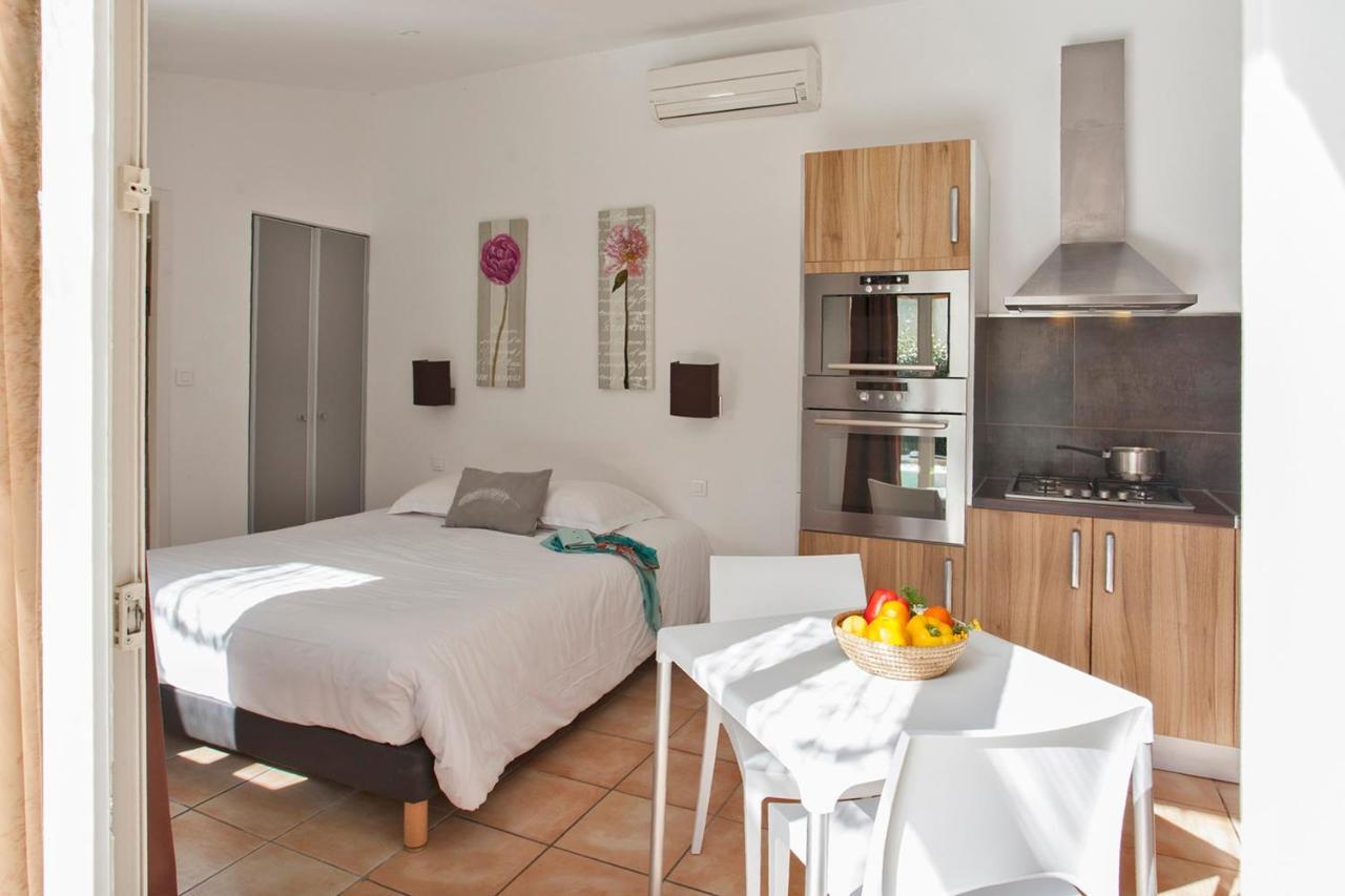 Amarylis A Calvi Location 2 Pers Avec Clim Jardin Piscine Et Barbecue Villa Exterior photo